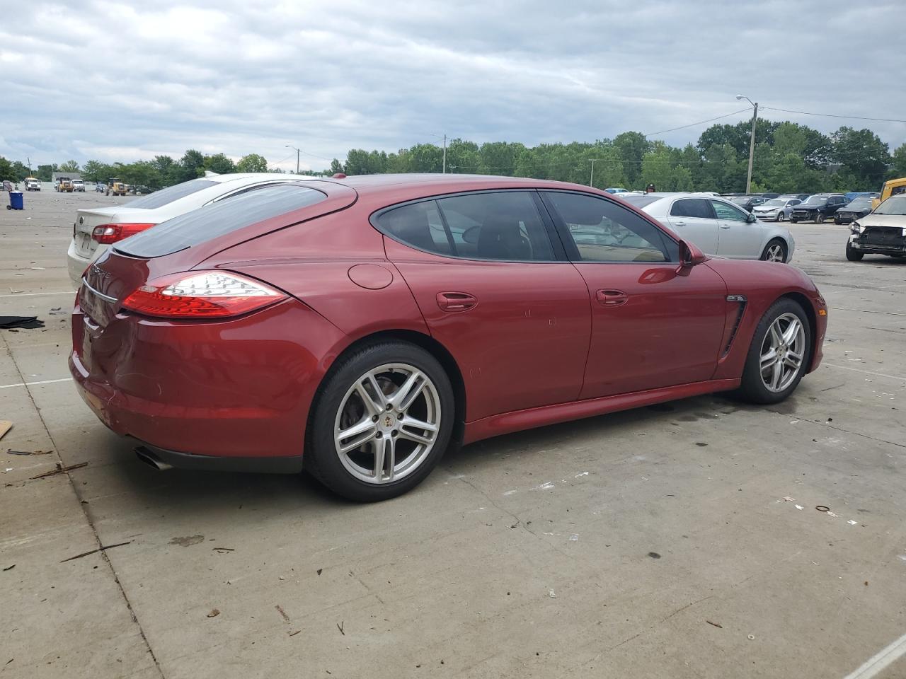 2011 PORSCHE Panamera
