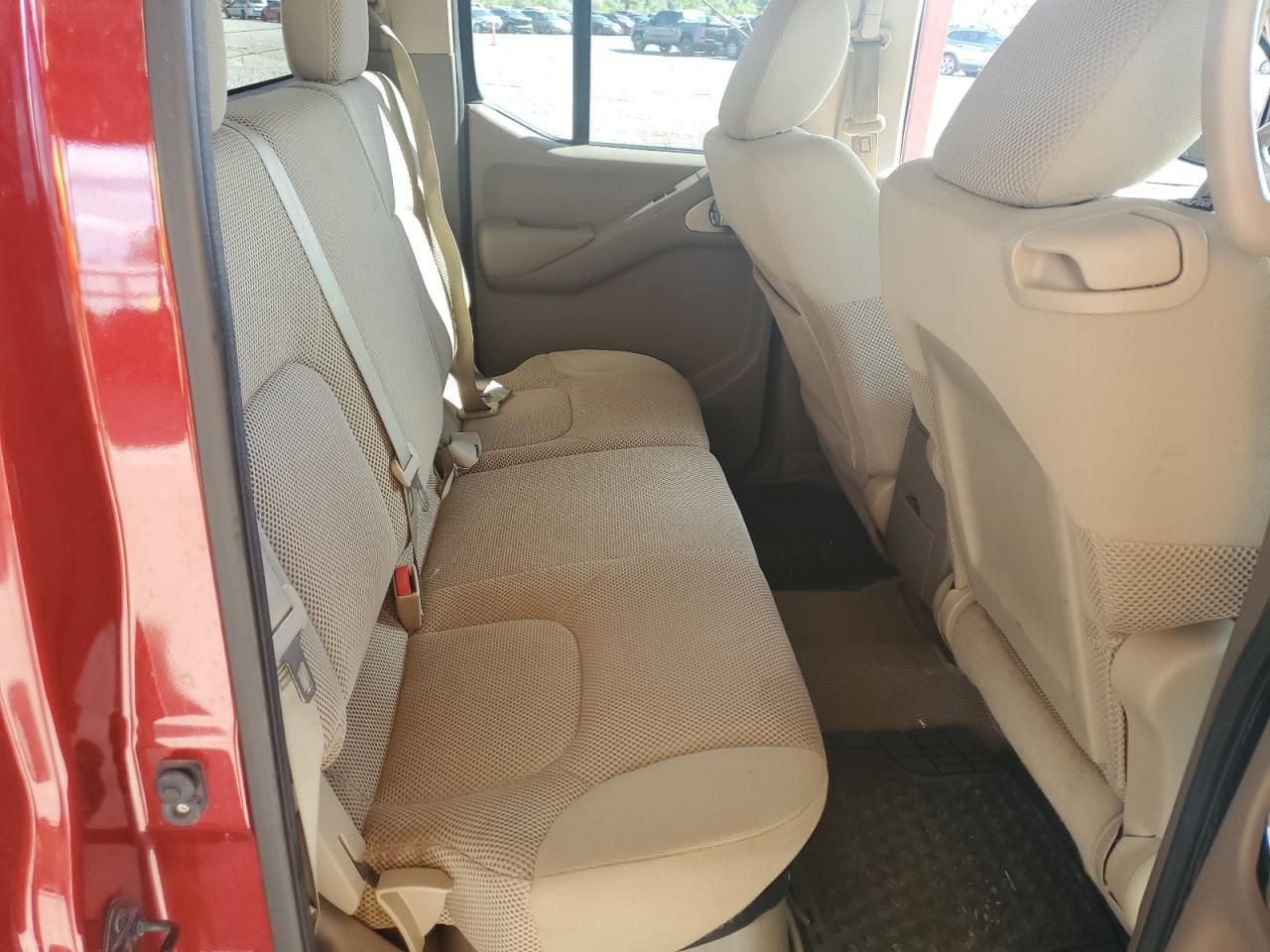 2012 NISSAN Frontier