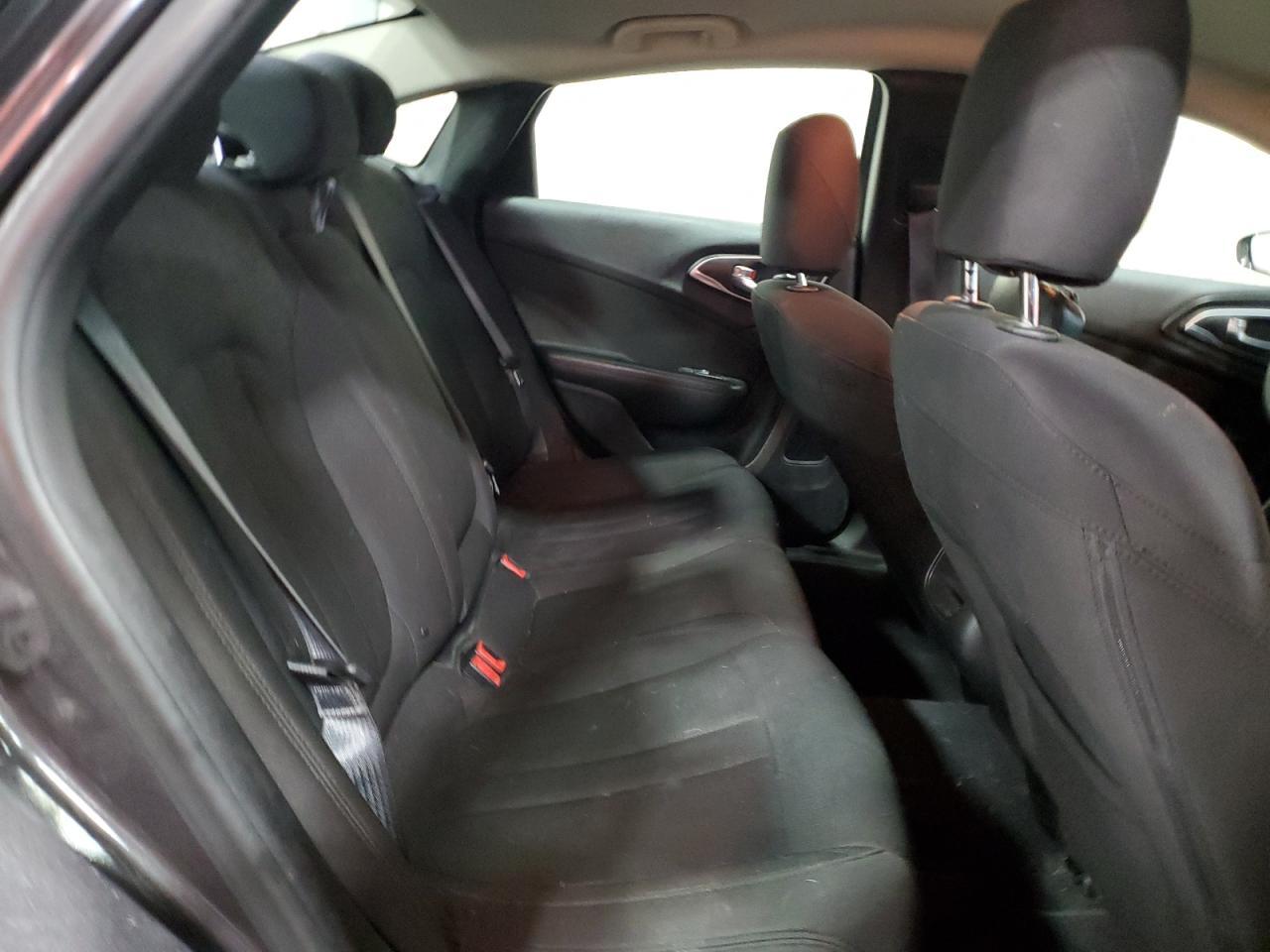 2015 CHRYSLER 200
