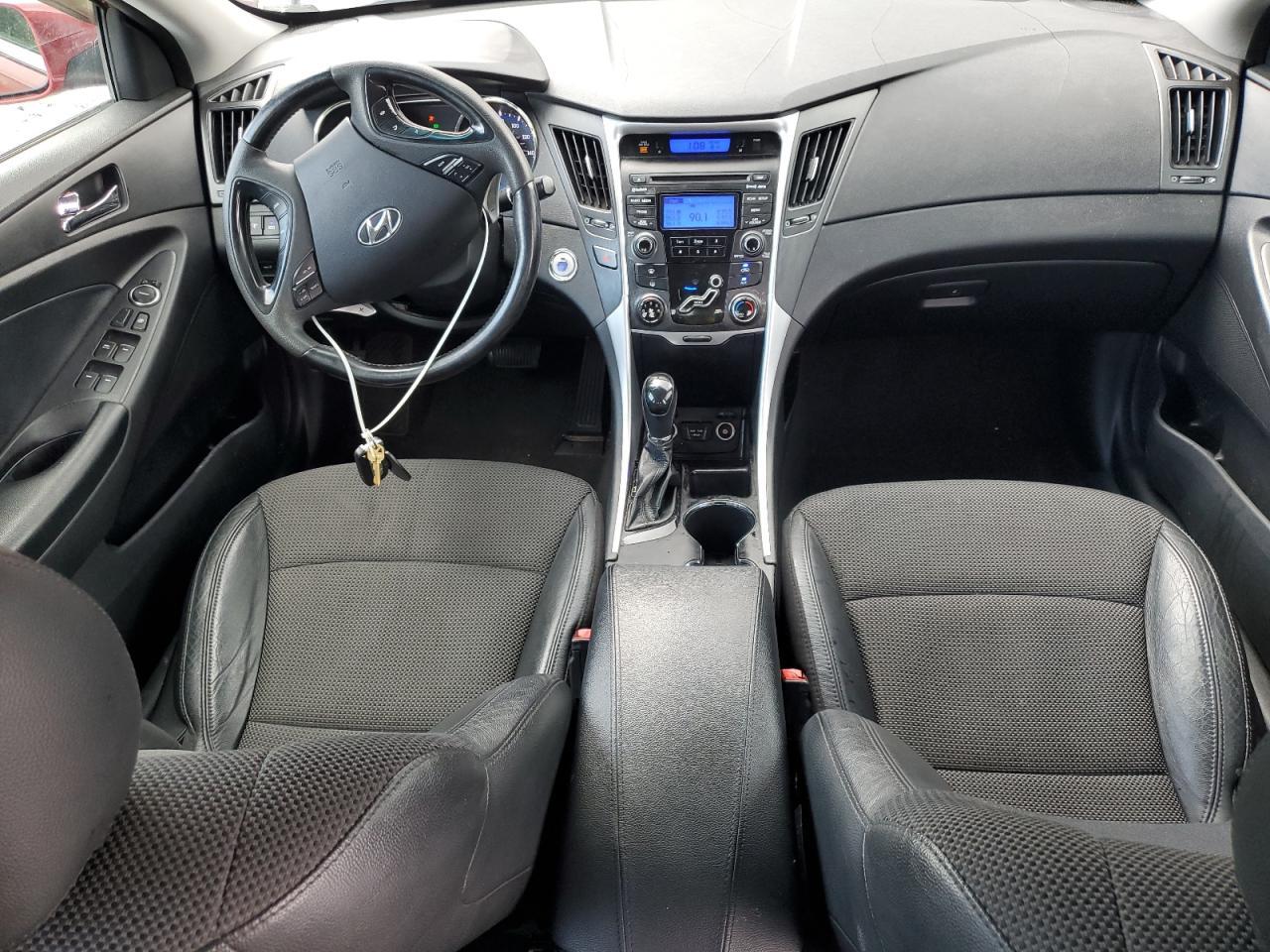 2012 HYUNDAI SONATA