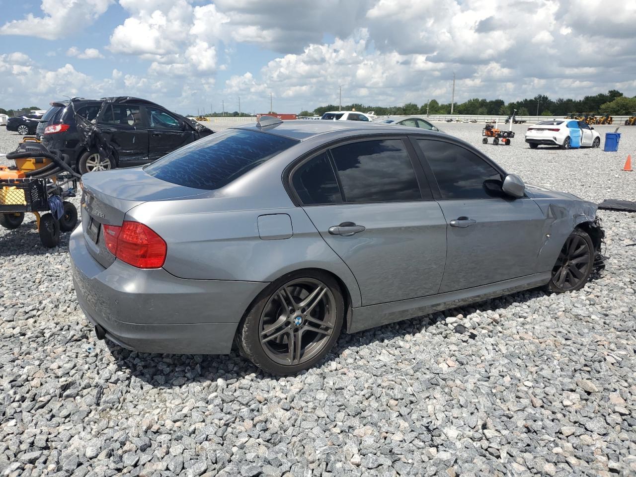 2009 BMW 3 SERIES