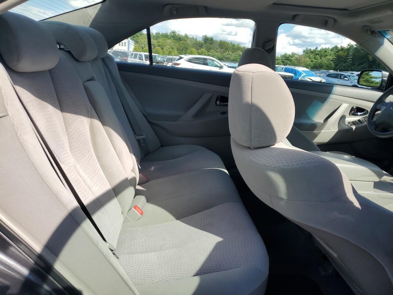 2011 TOYOTA CAMRY