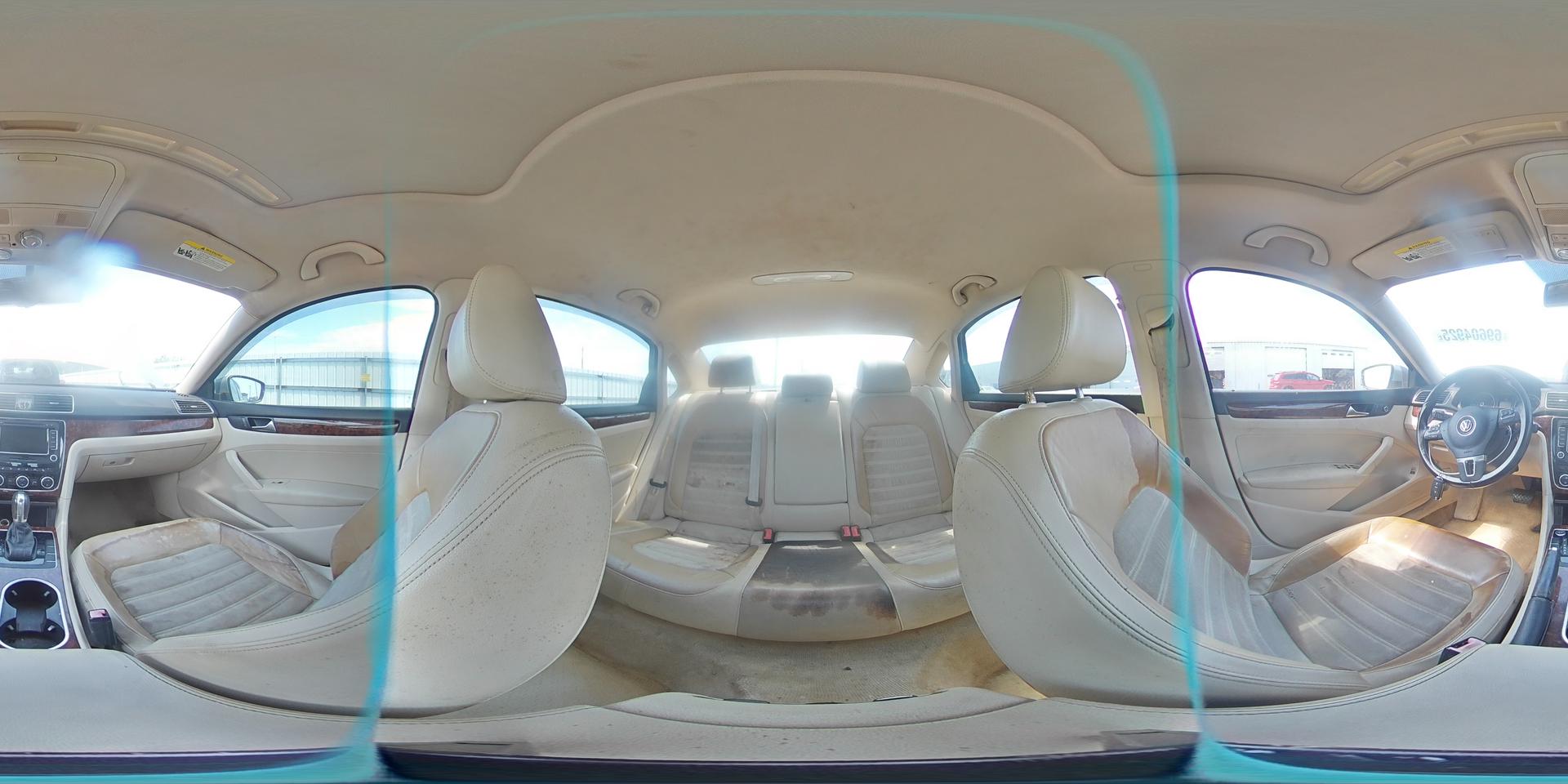2013 VOLKSWAGEN Passat