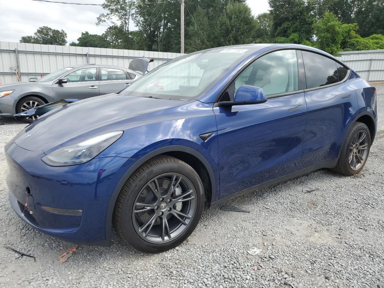 2024 TESLA MODEL Y