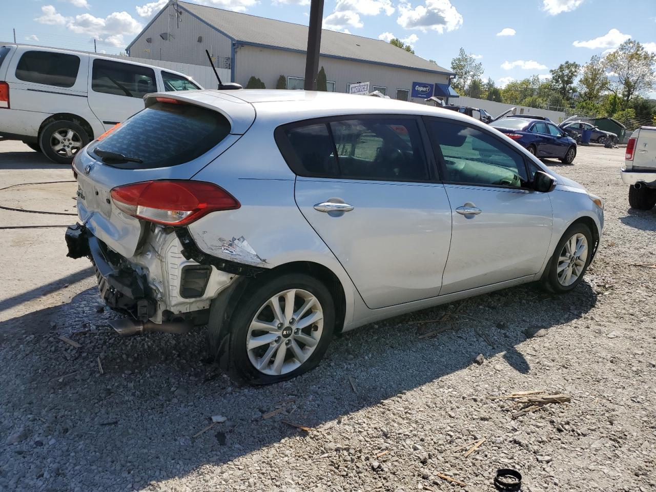 2017 KIA FORTE