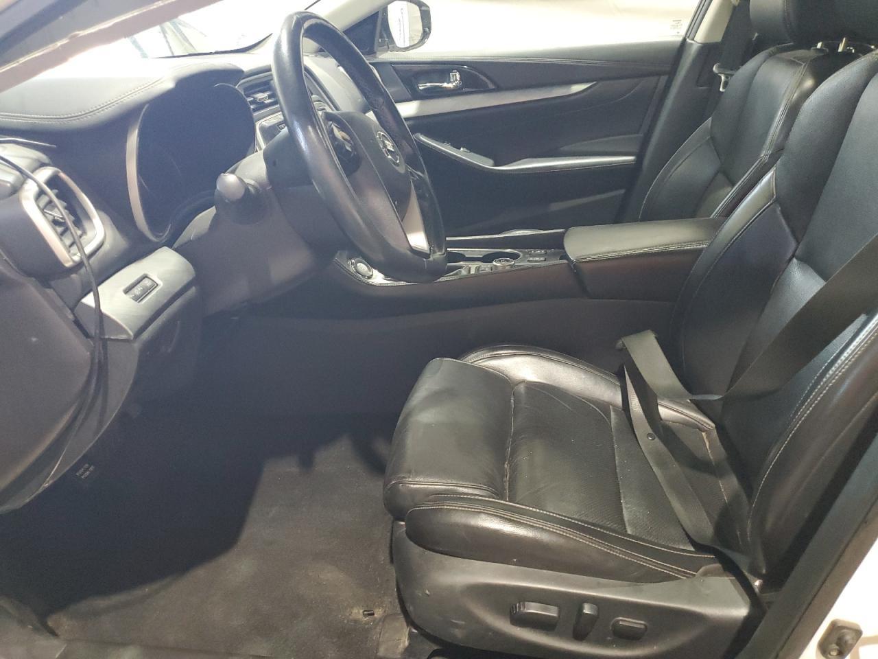 2016 NISSAN Maxima