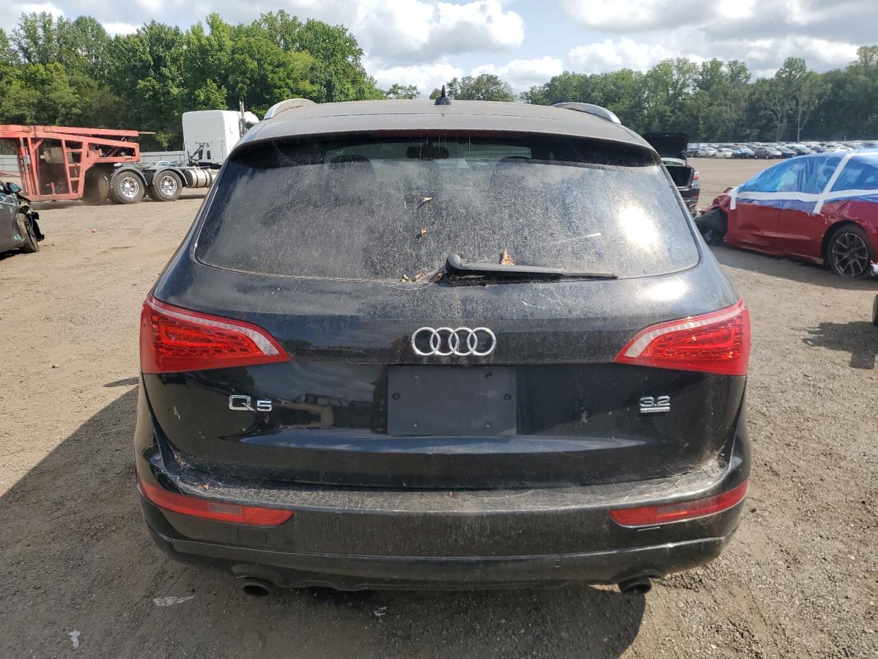 2010 AUDI Q5