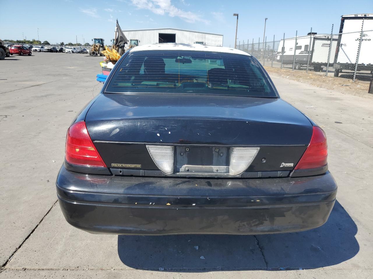 2011 FORD Crown Victoria