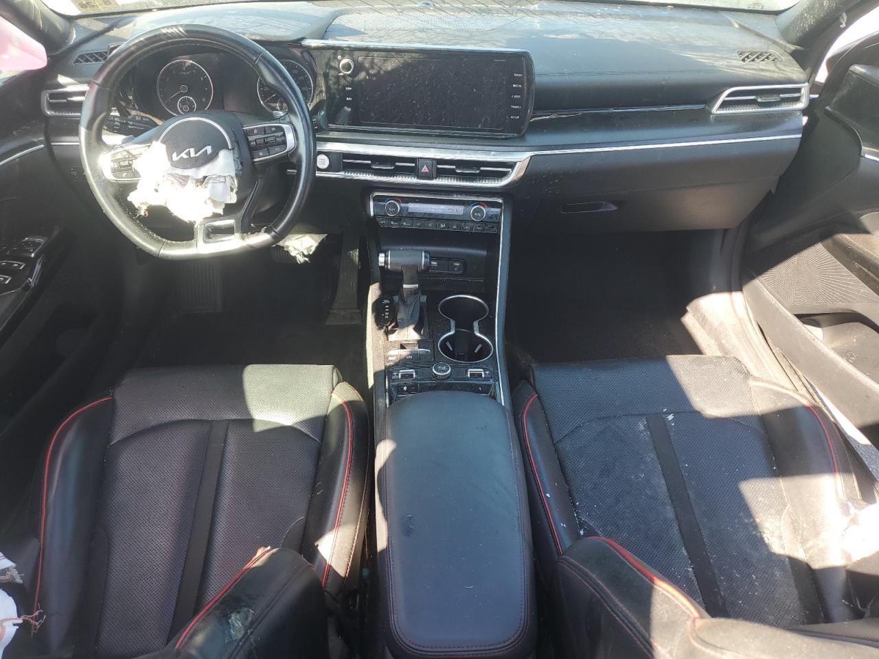 2022 KIA K5