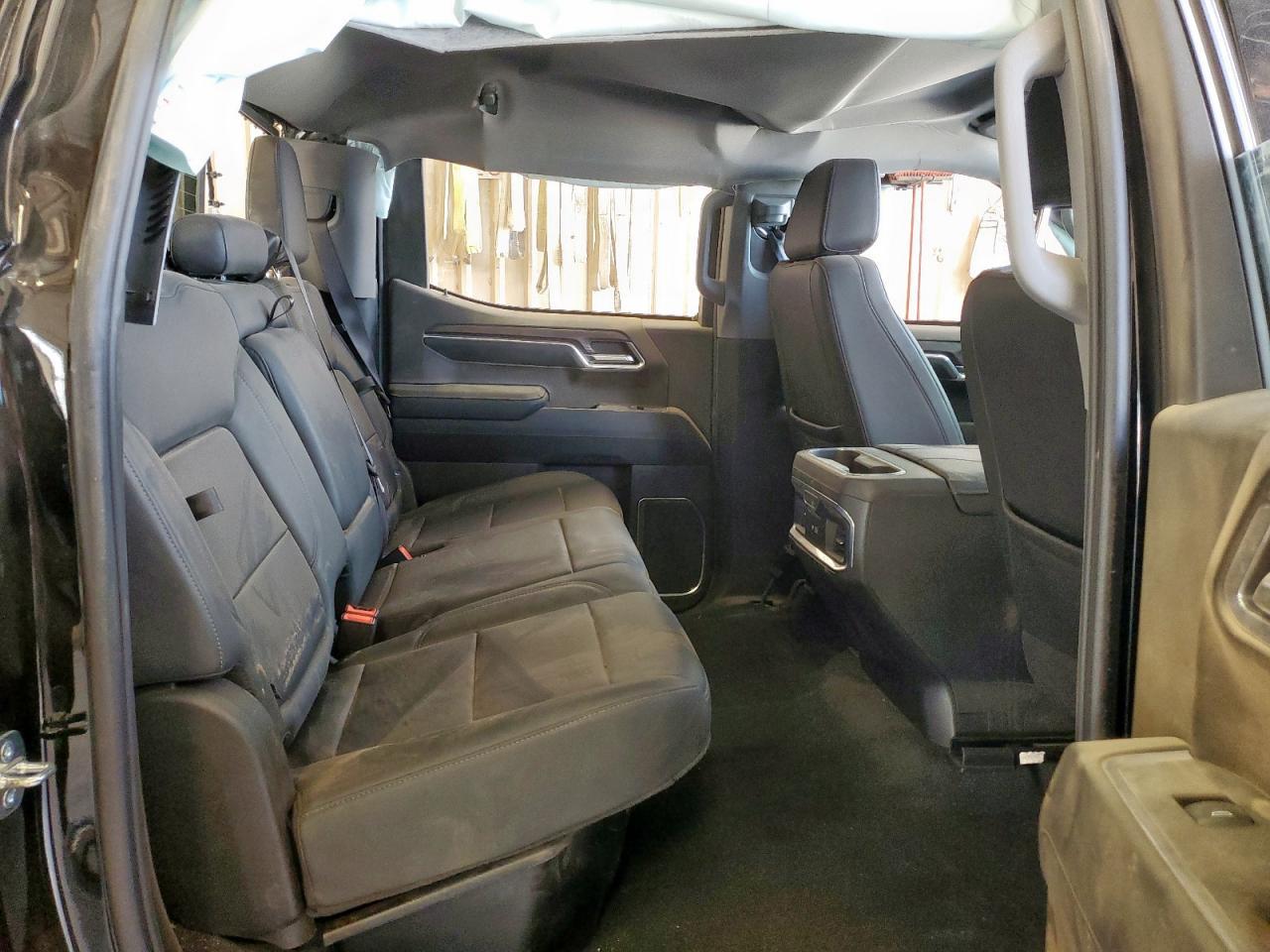 2023 GMC Sierra