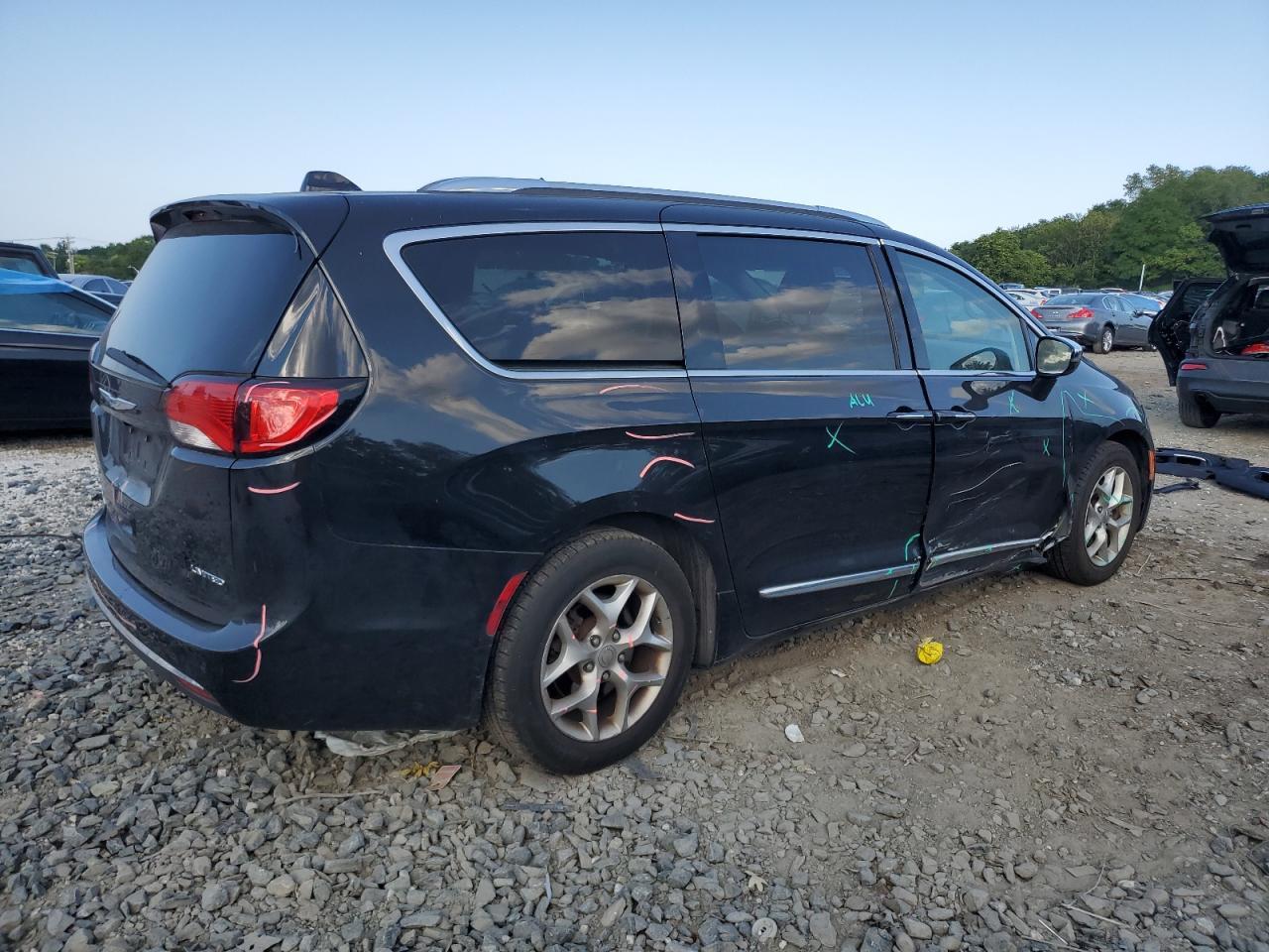2019 CHRYSLER Pacifica