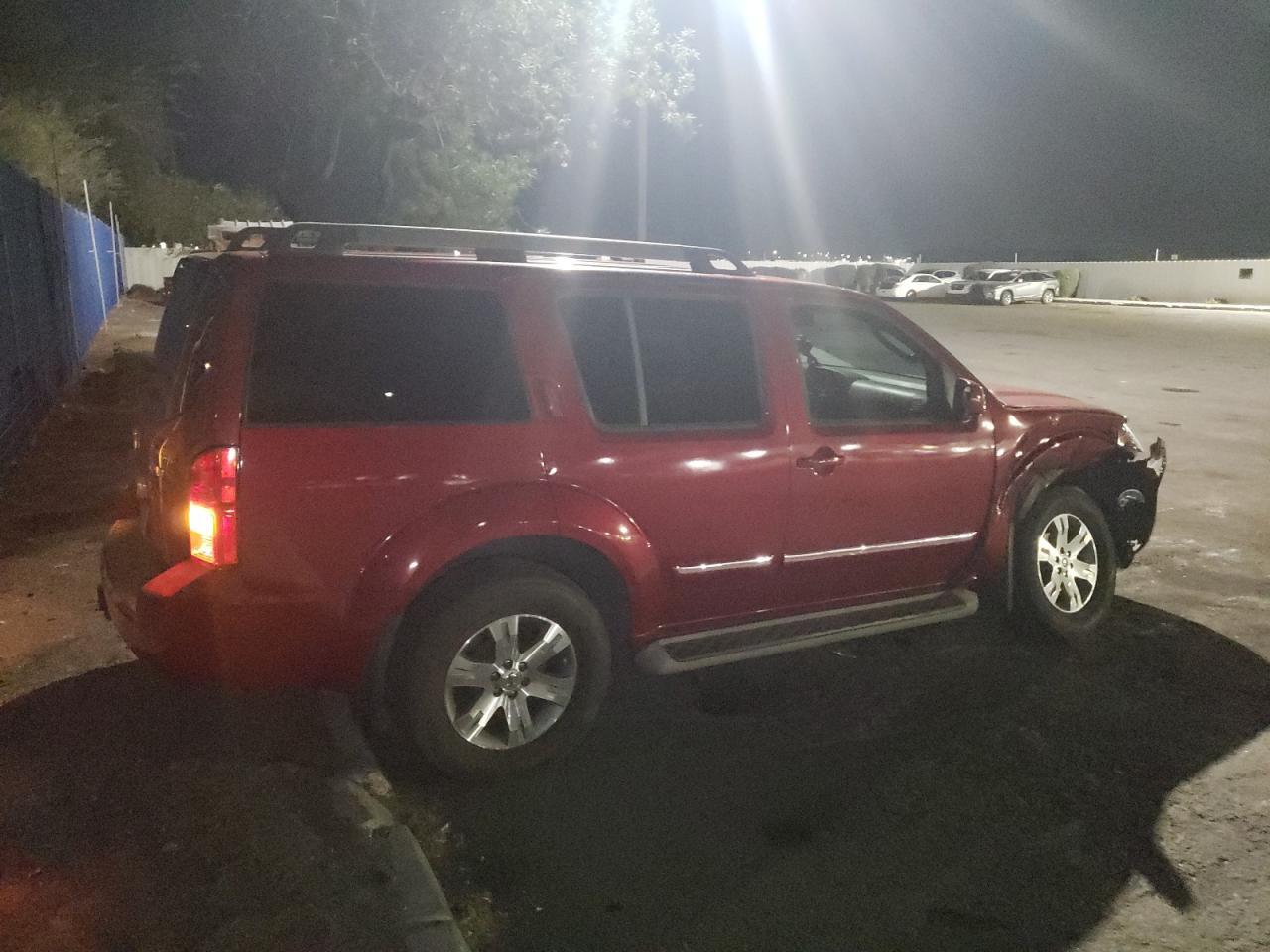 2011 NISSAN PATHFINDER
