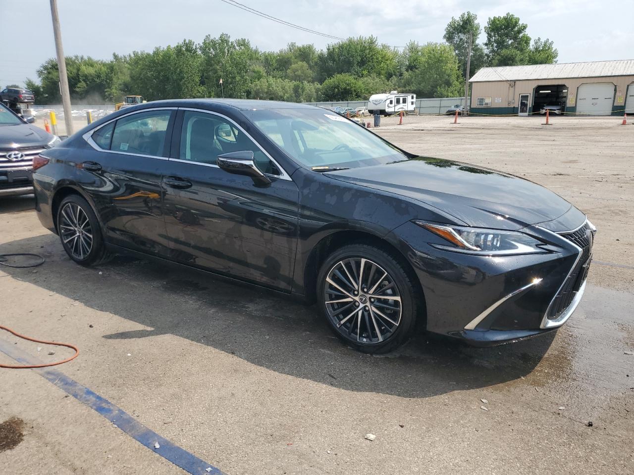 2025 LEXUS ES 350