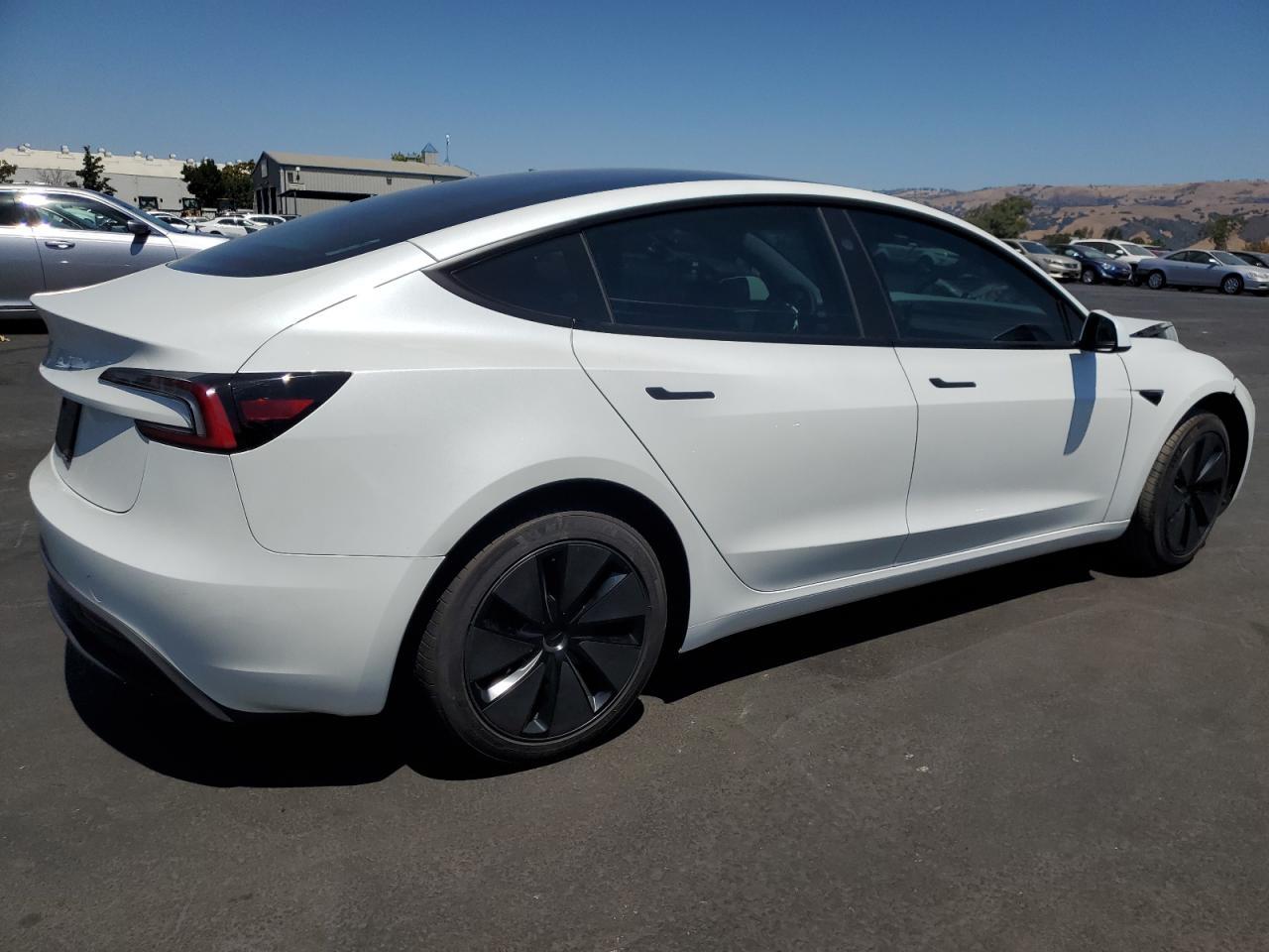 2024 TESLA MODEL 3