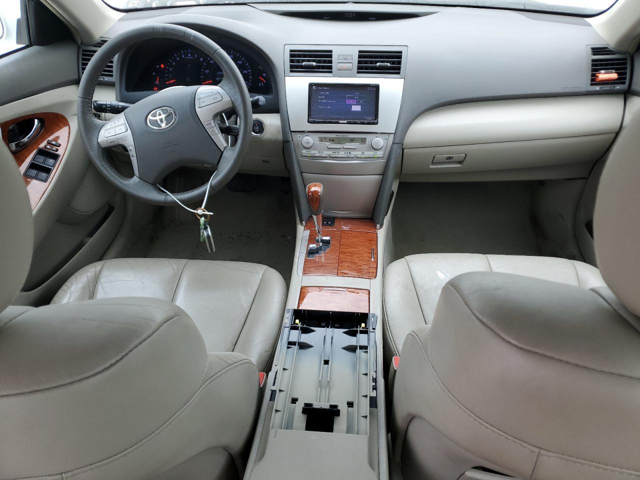 2010 TOYOTA CAMRY