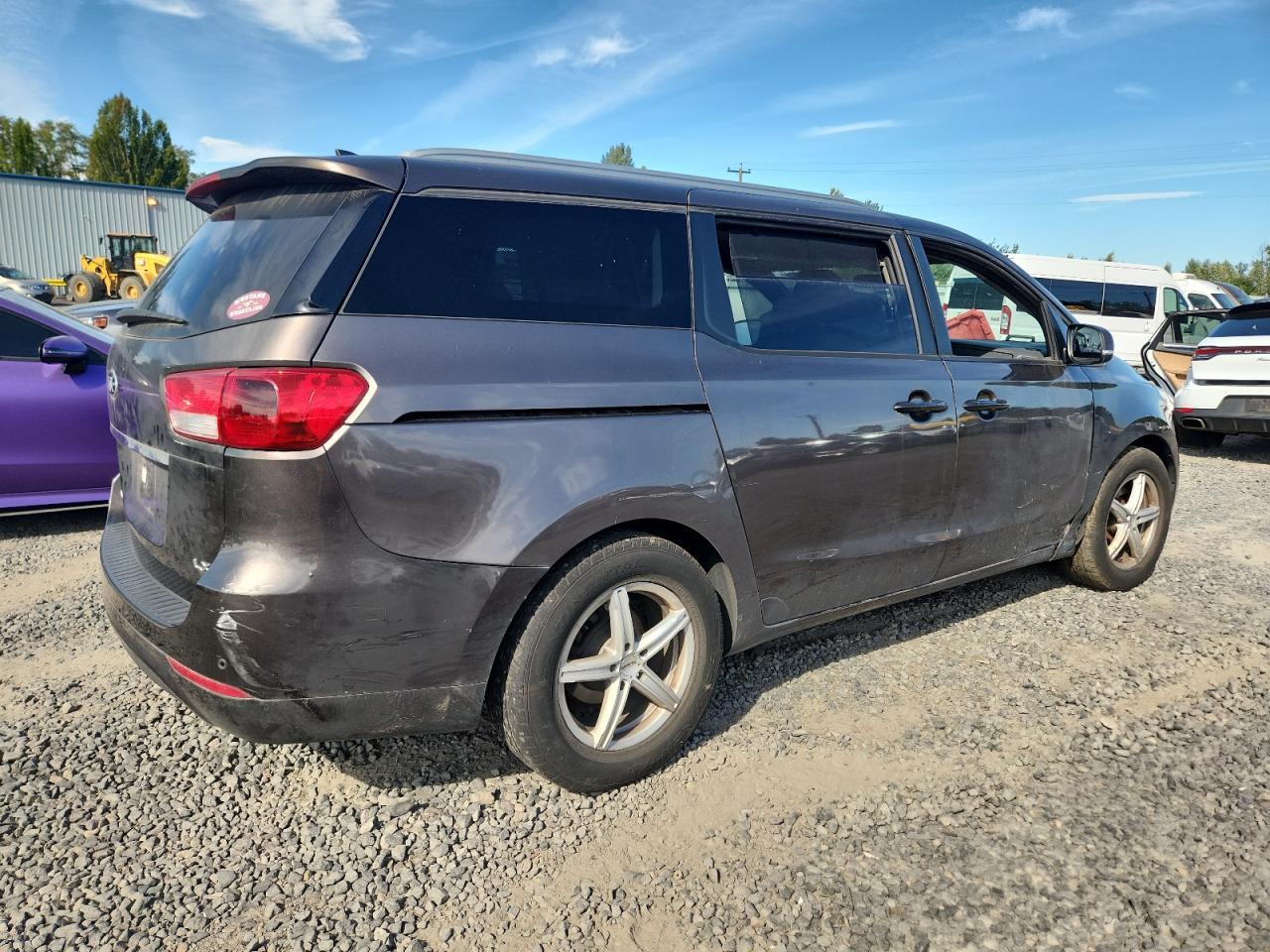 2016 KIA SEDONA