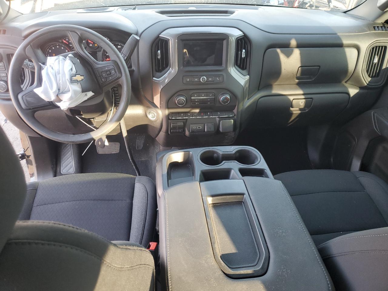 2025 CHEVROLET Silverado