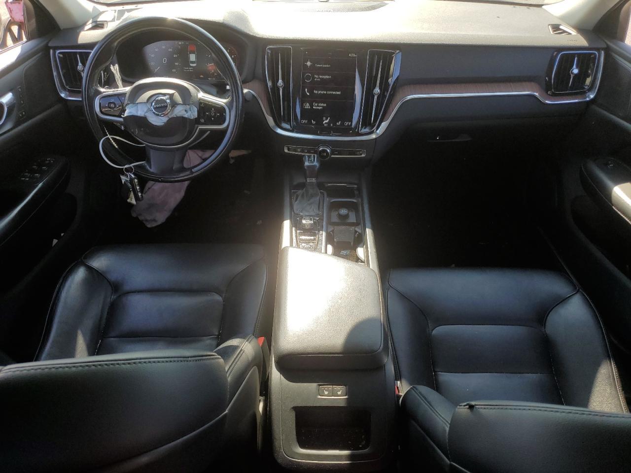 2019 VOLVO S60