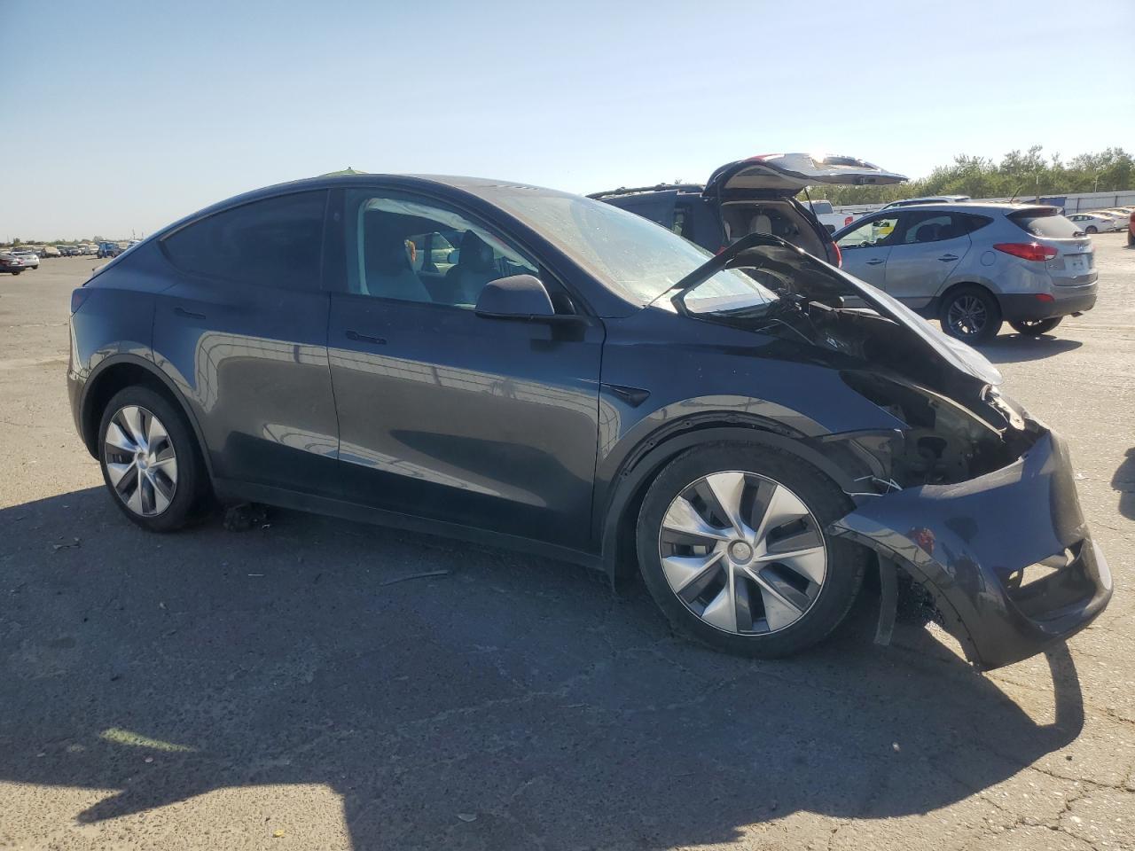 2024 TESLA MODEL Y