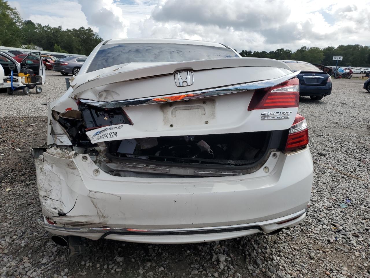 2017 HONDA ACCORD