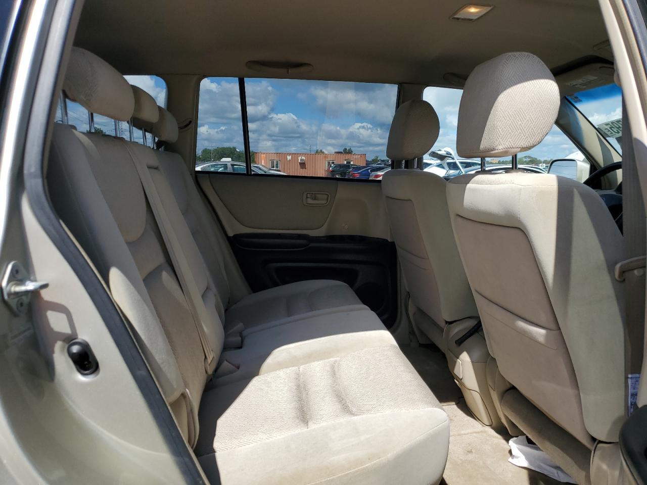 2003 TOYOTA HIGHLANDER