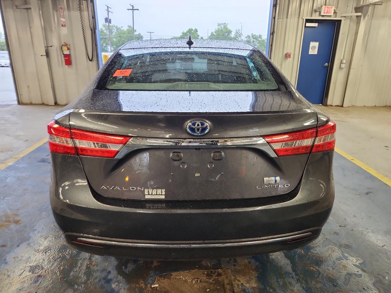 2013 TOYOTA Avalon