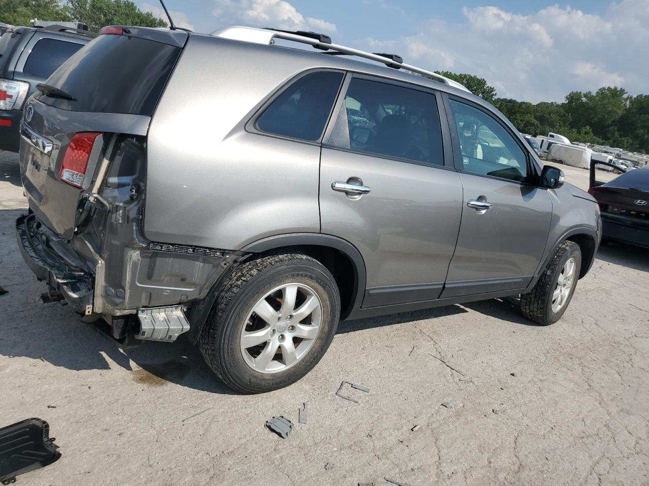 2013 KIA SORENTO