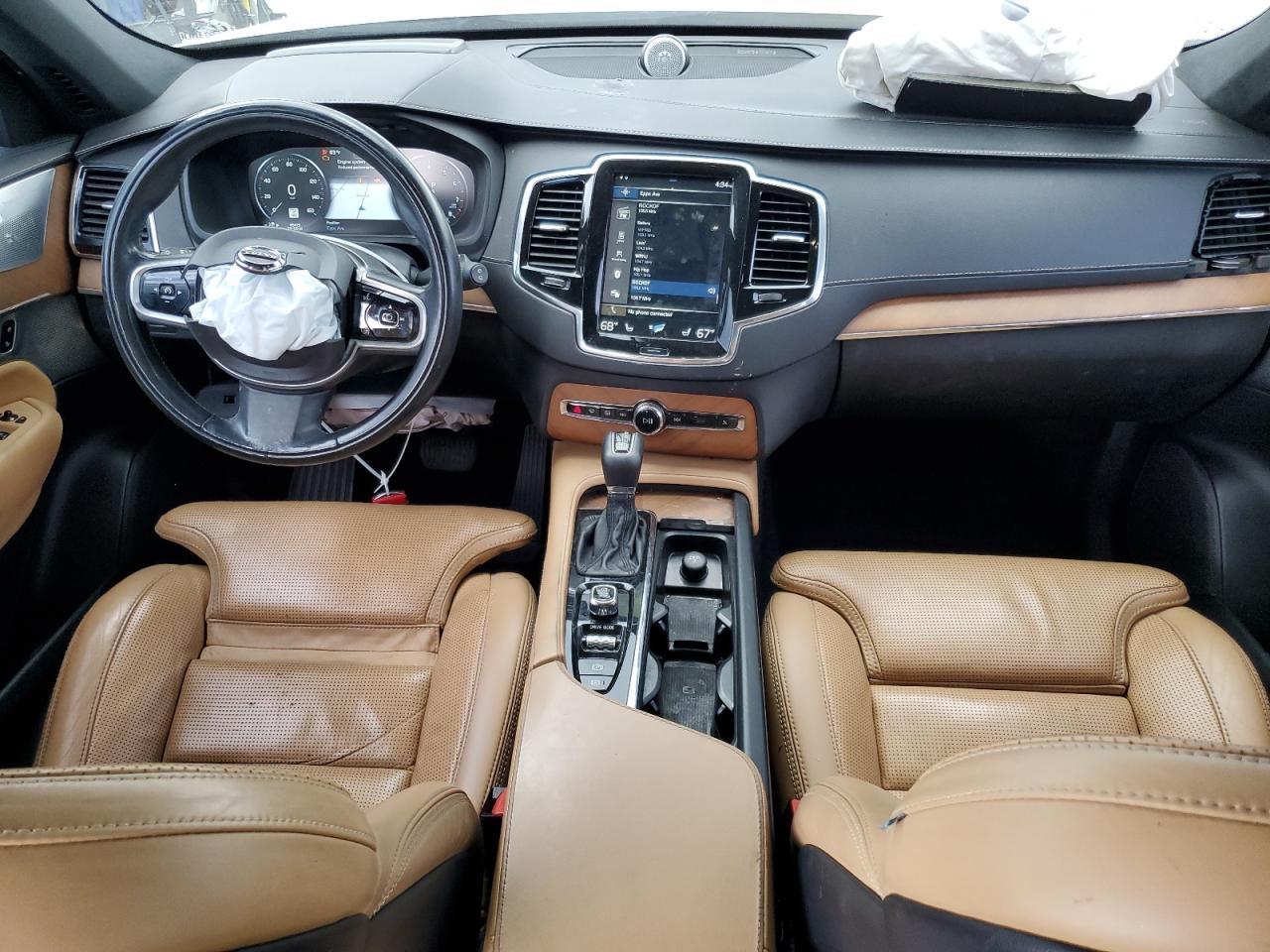 2018 VOLVO XC90
