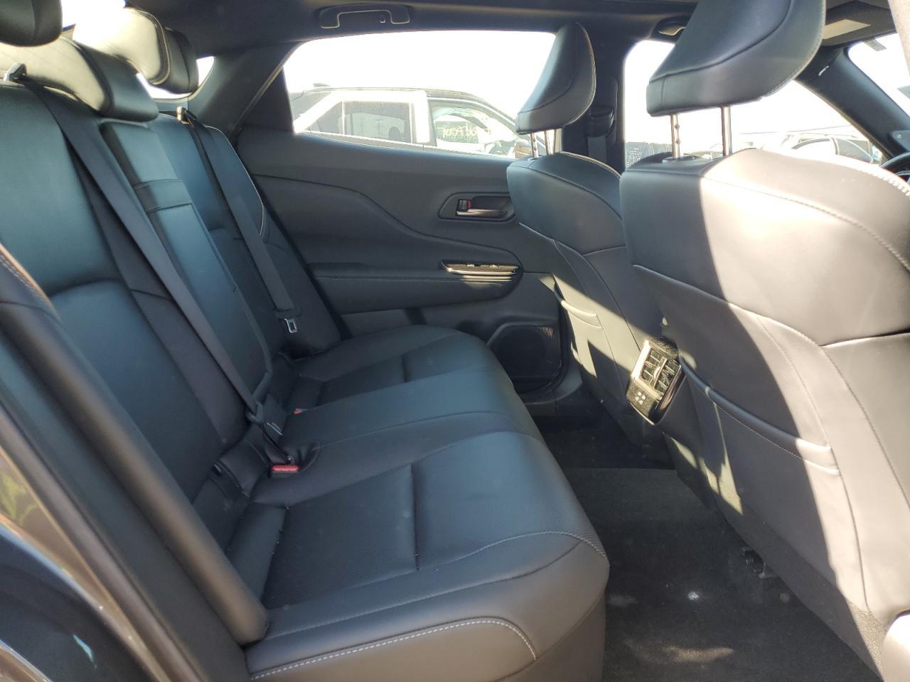 2024 TOYOTA Crown