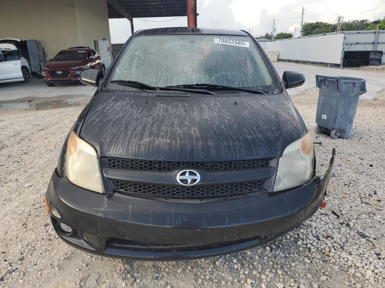 2006 TOYOTA SCION
