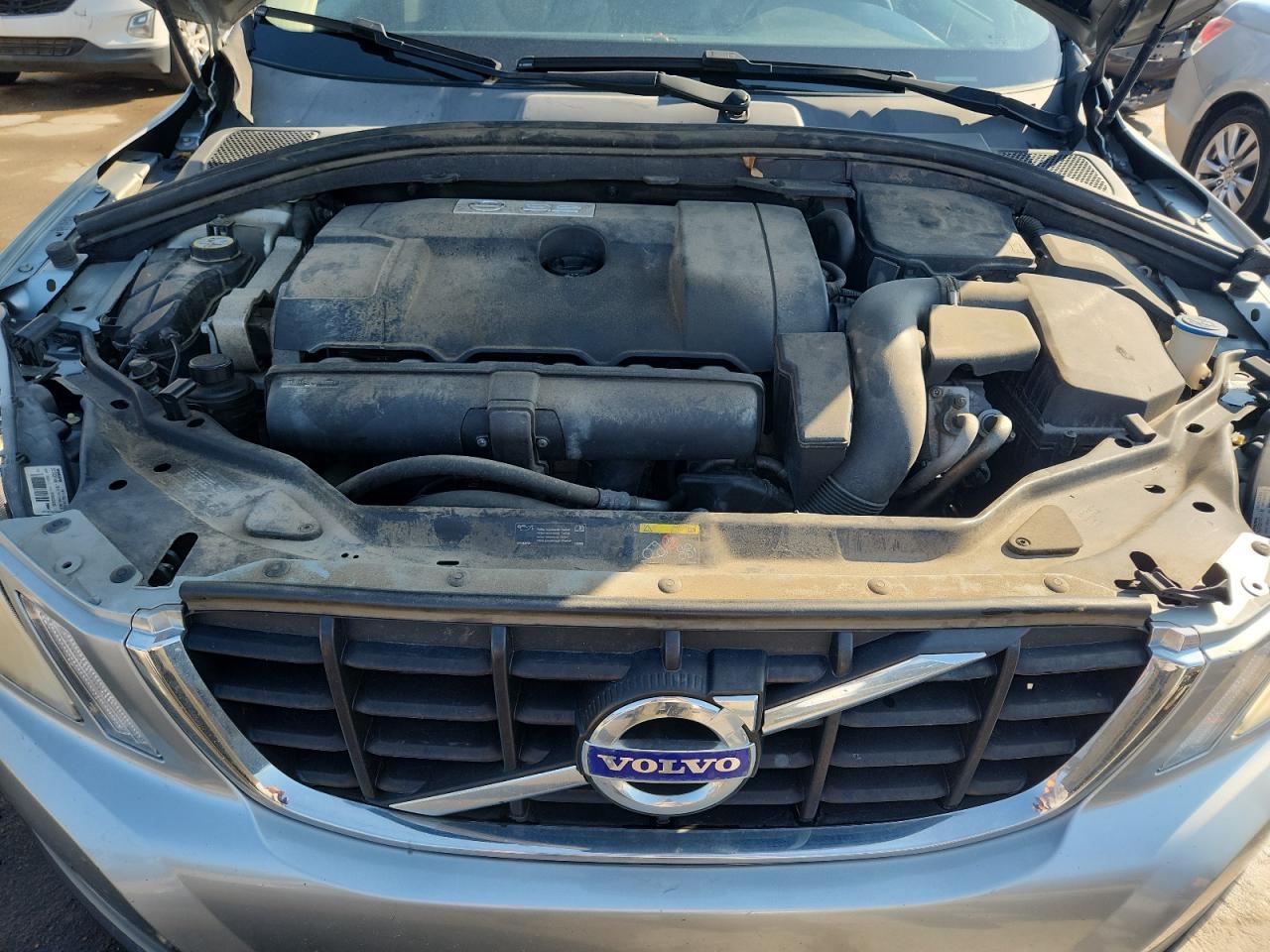 2011 VOLVO XC60