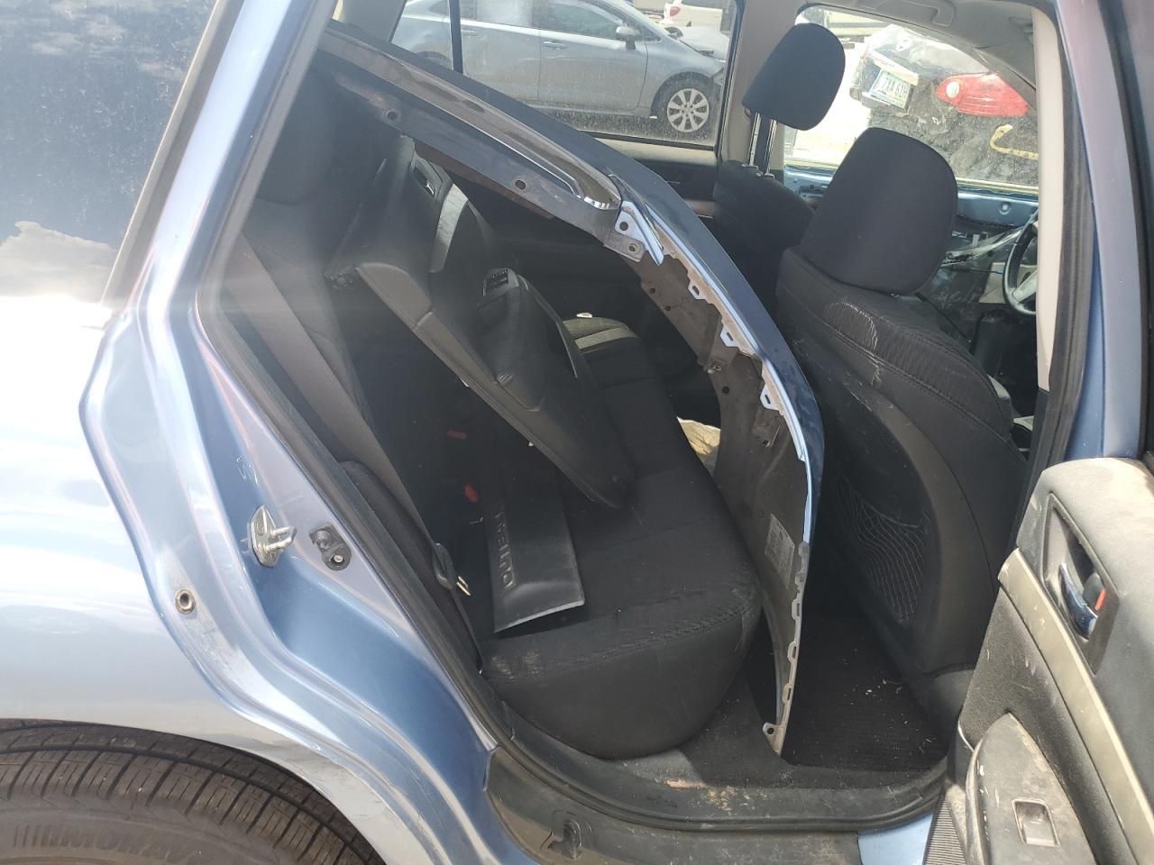 2010 SUBARU Outback