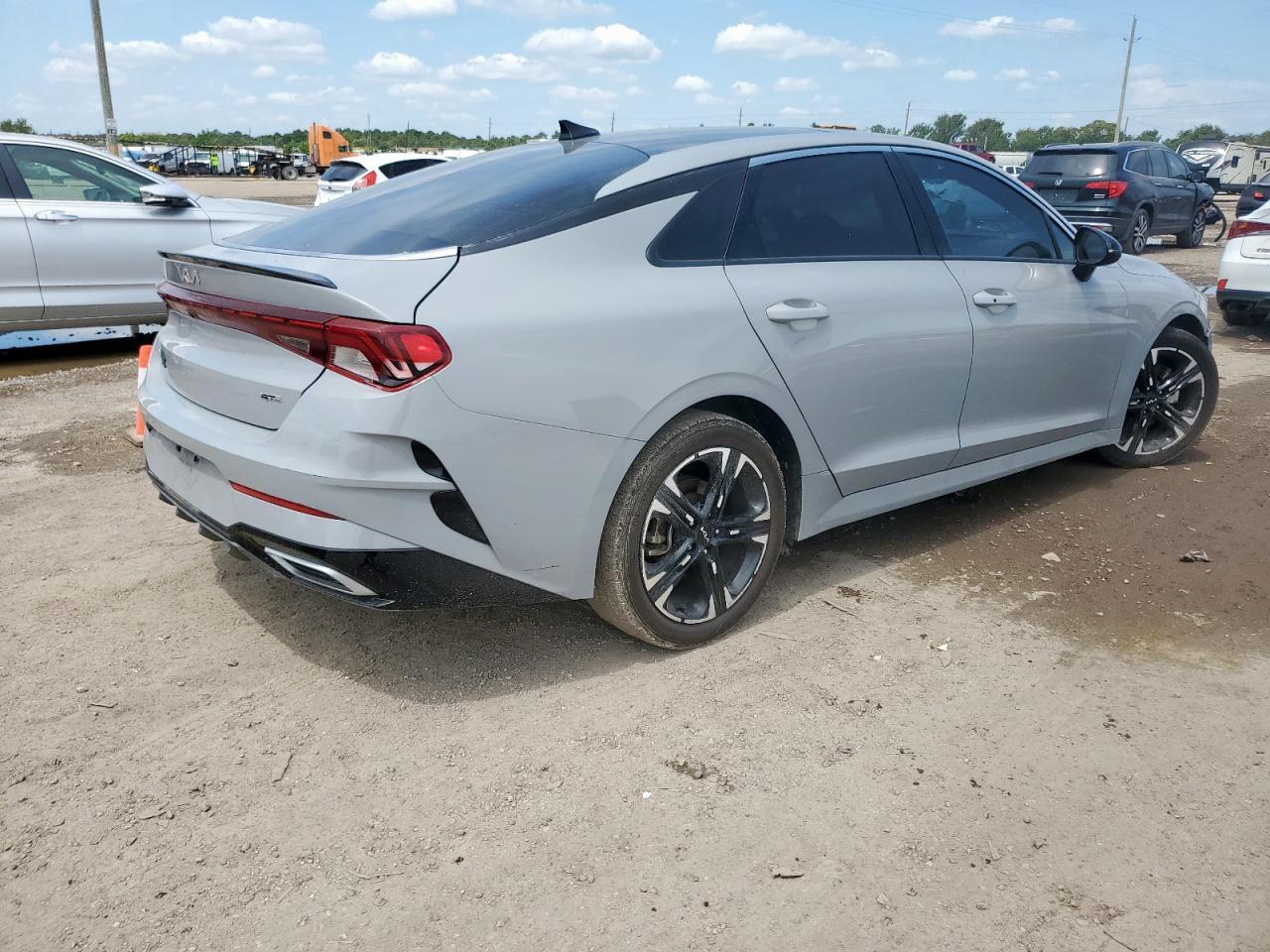2023 KIA K5
