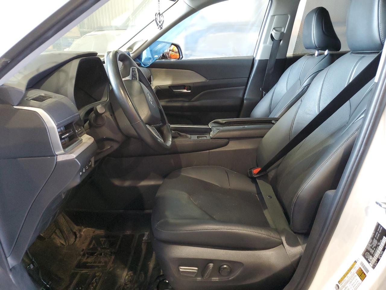 2024 TOYOTA HIGHLANDER