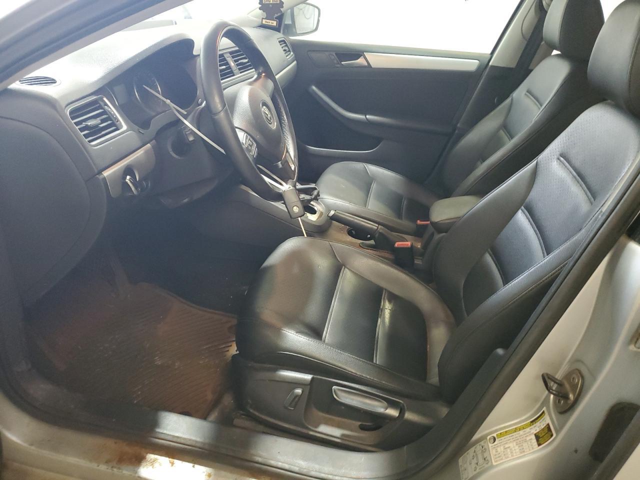 2014 VOLKSWAGEN JETTA