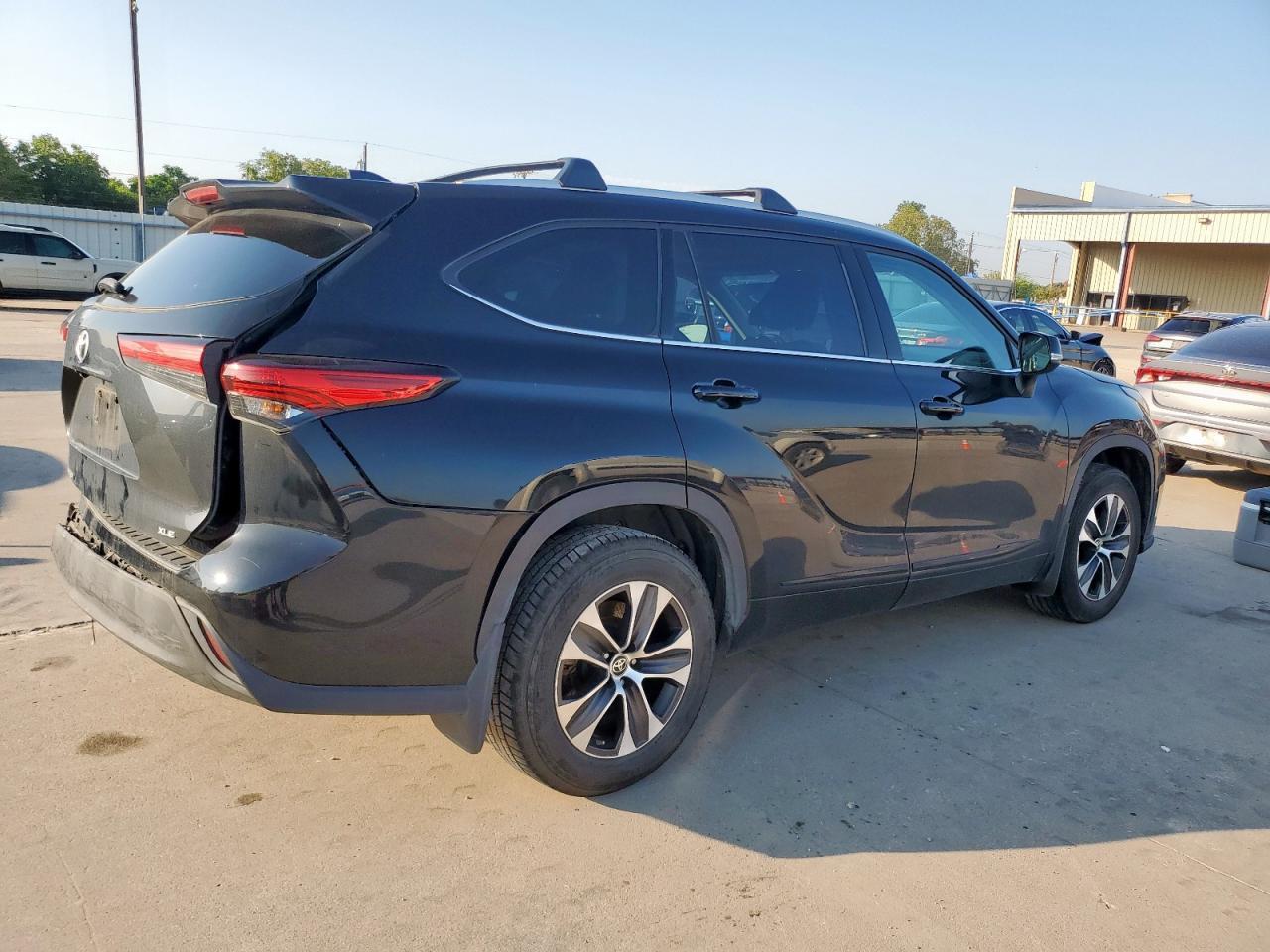 2022 TOYOTA HIGHLANDER