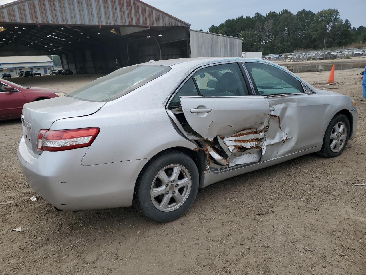 2010 TOYOTA CAMRY