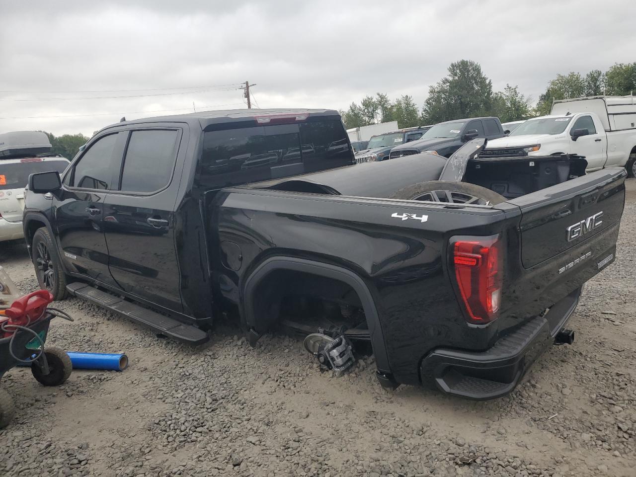 2025 GMC Sierra