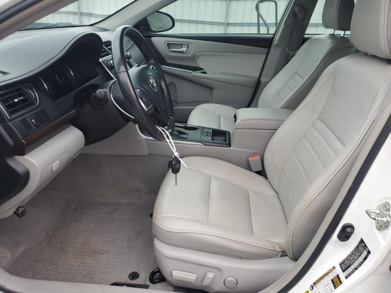 2016 TOYOTA CAMRY