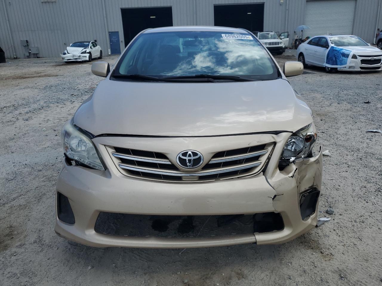 2013 TOYOTA COROLLA