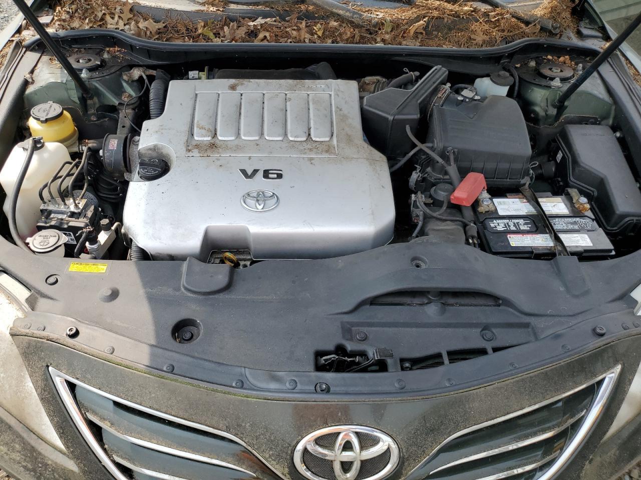 2011 TOYOTA CAMRY