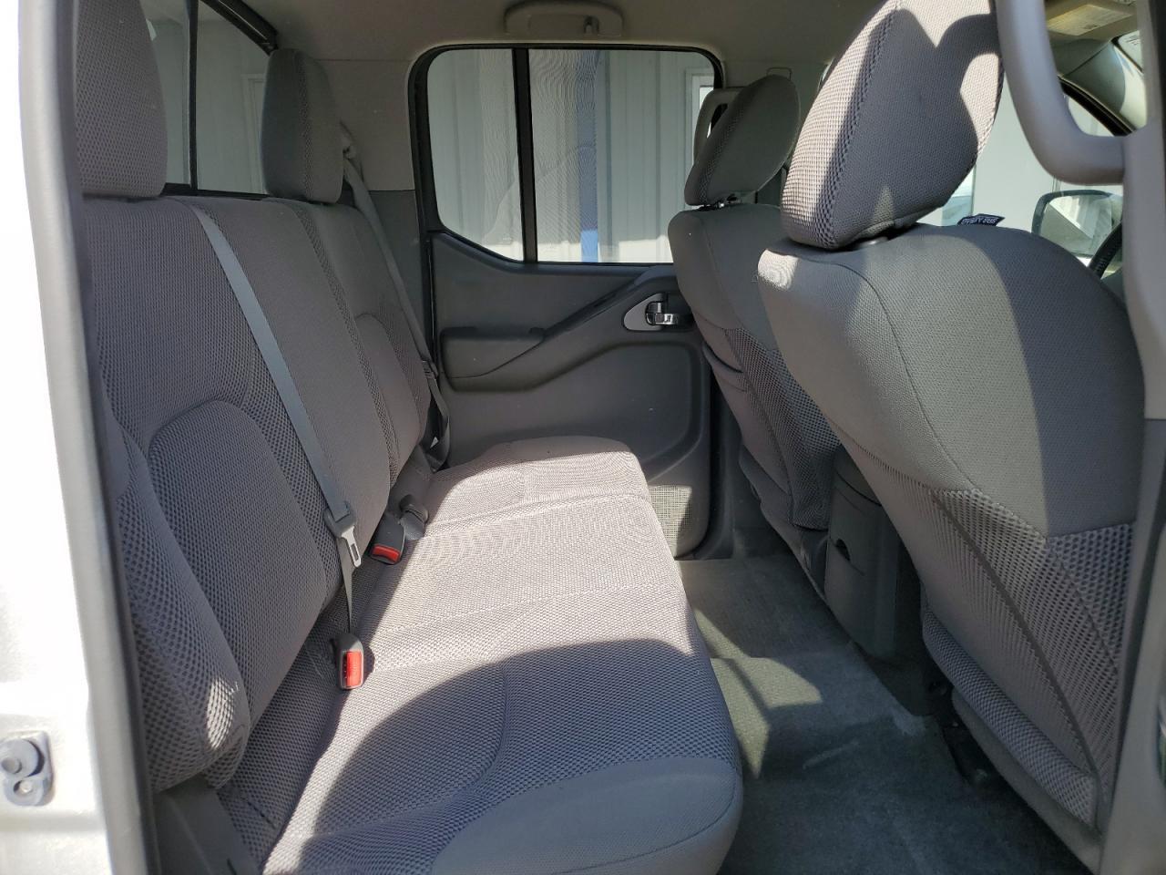 2017 NISSAN Frontier