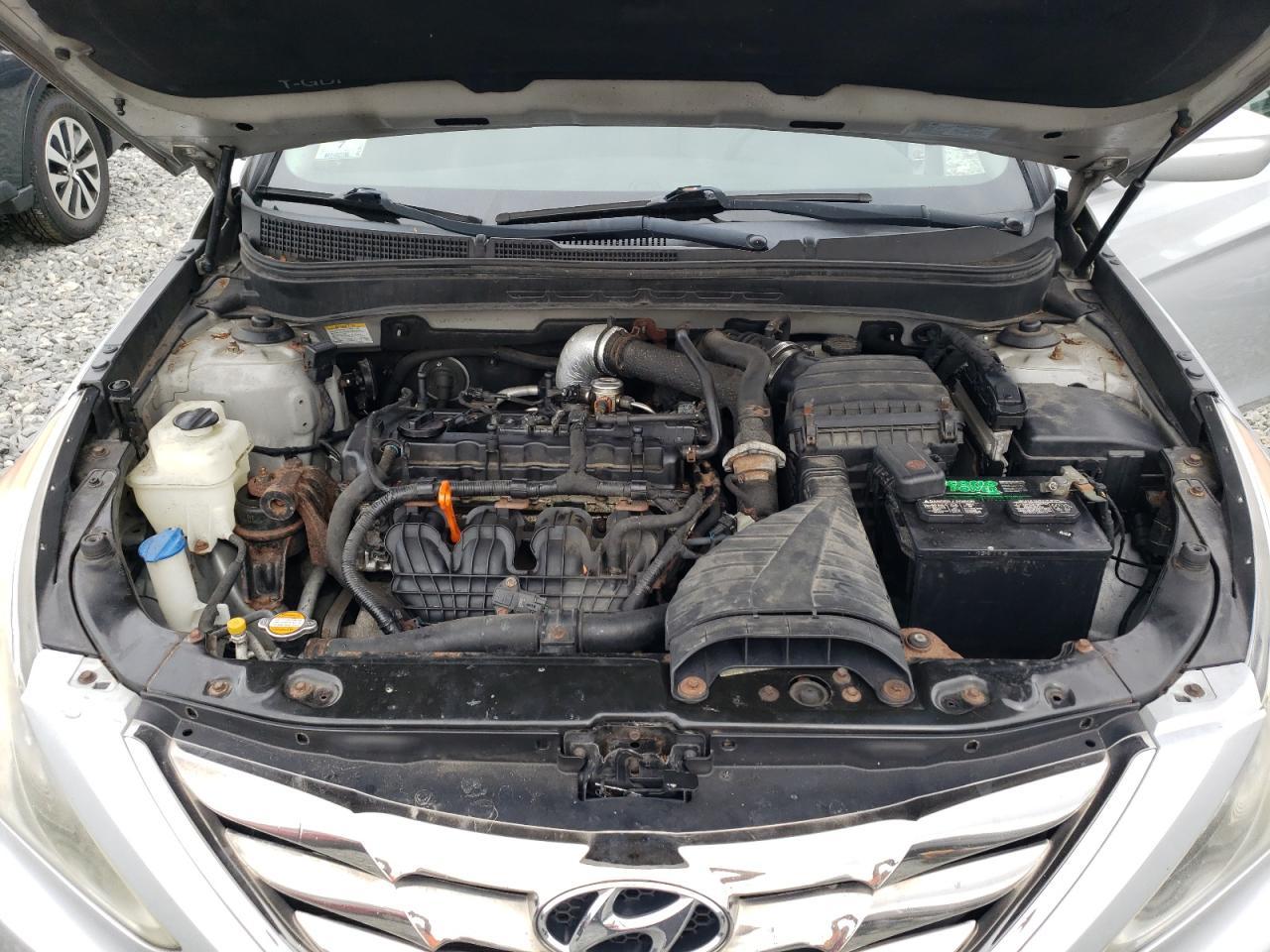 2011 HYUNDAI SONATA