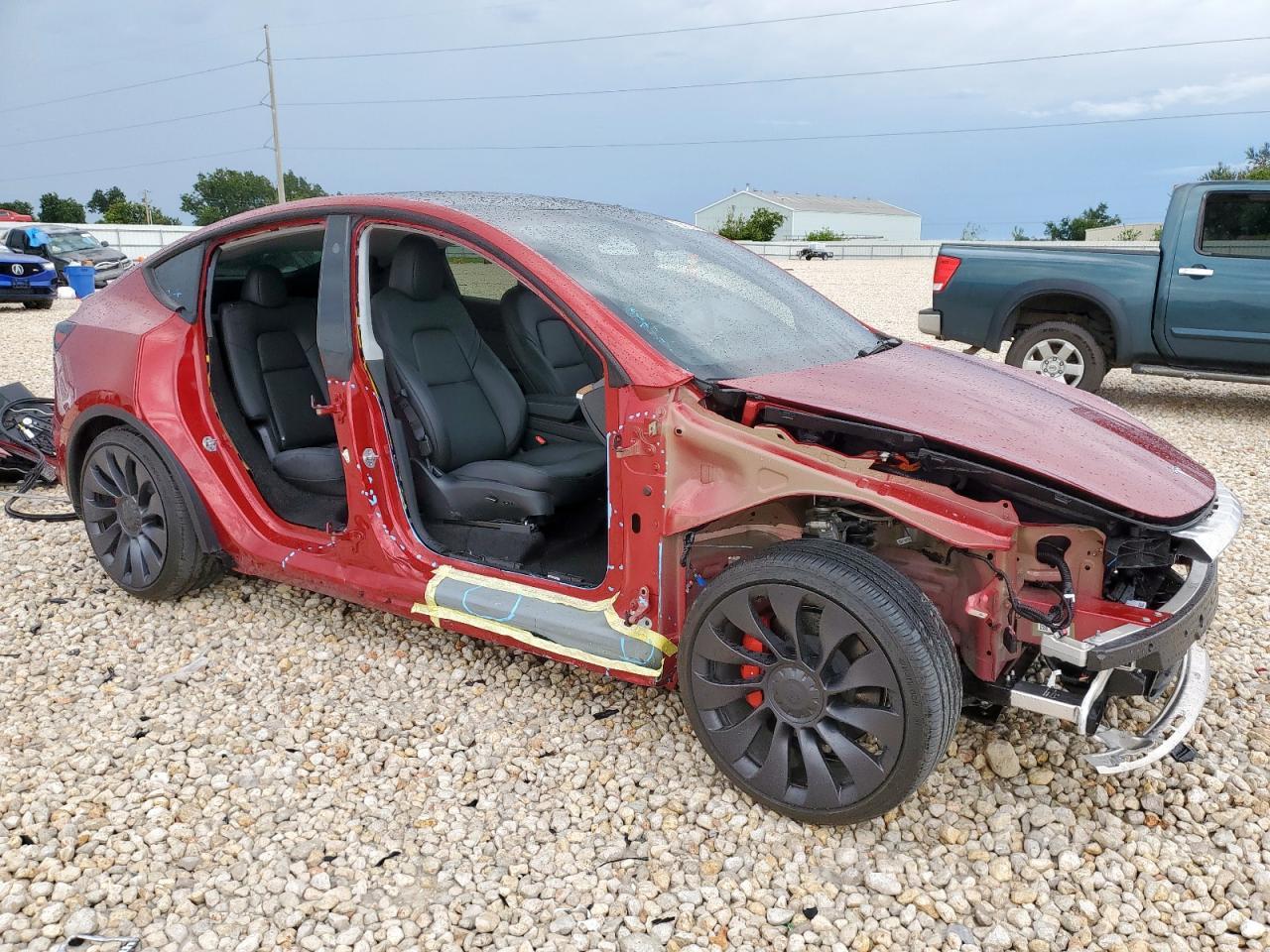2024 TESLA MODEL Y
