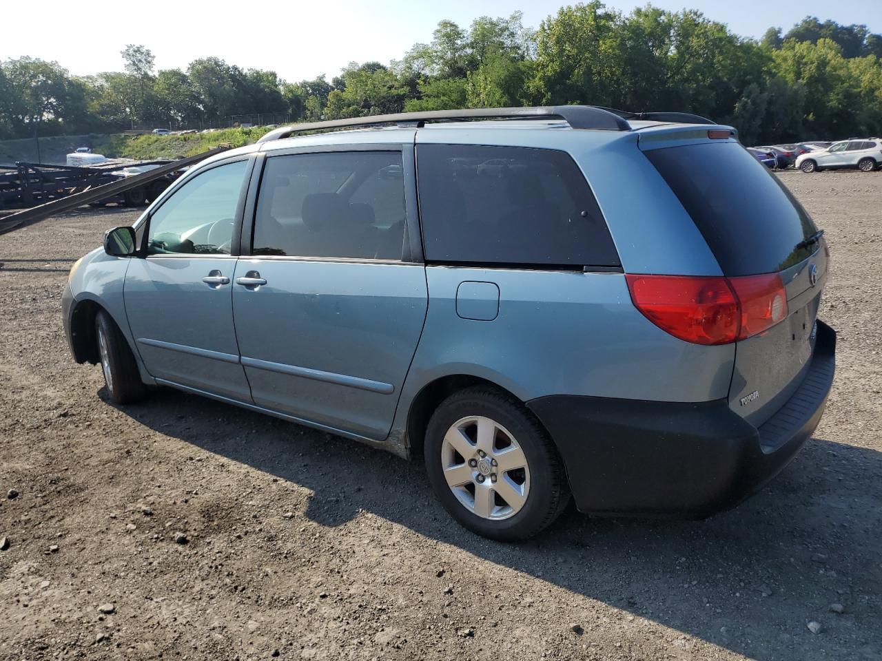 2006 TOYOTA SIENNA