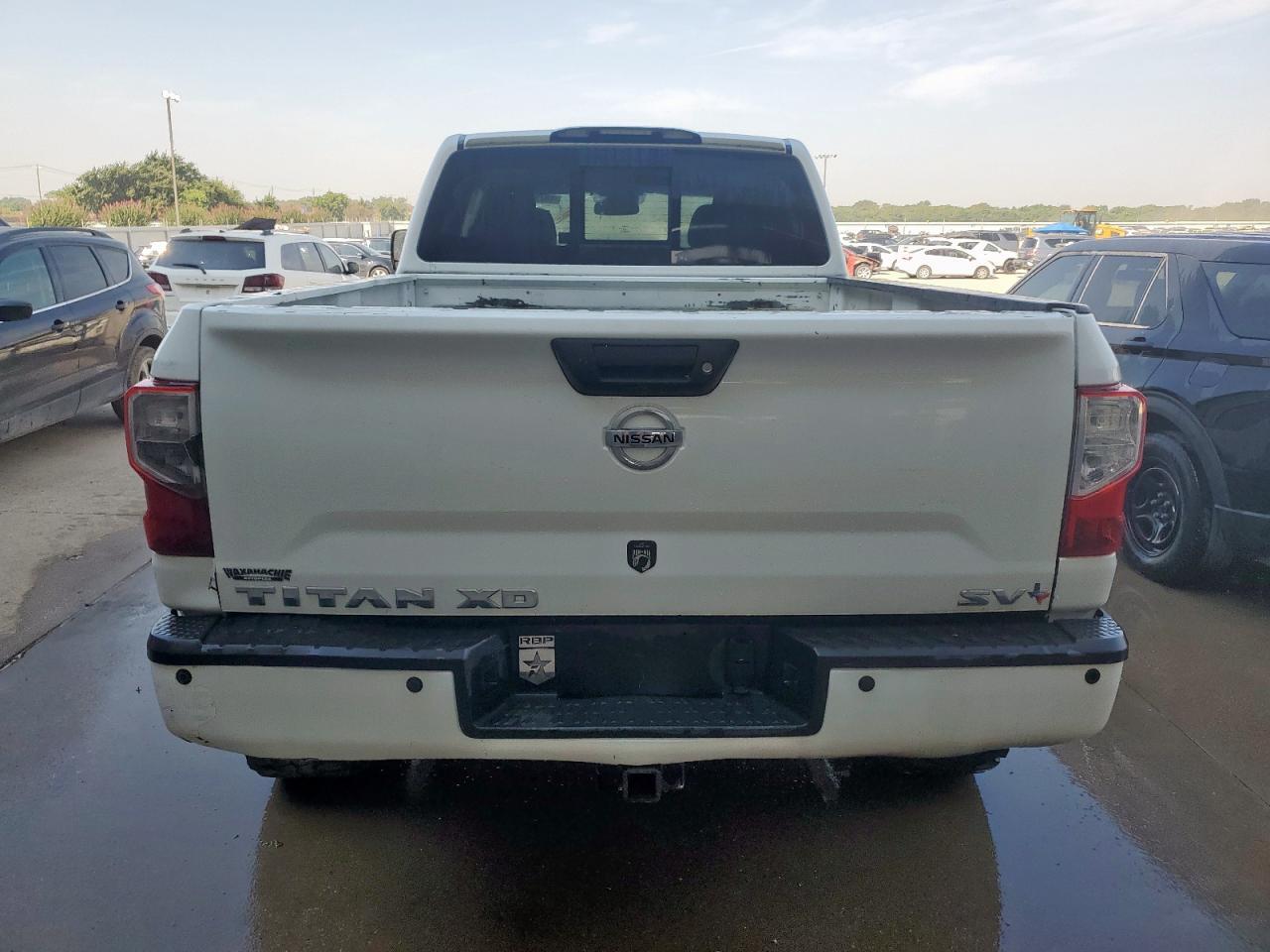 2016 NISSAN Titan