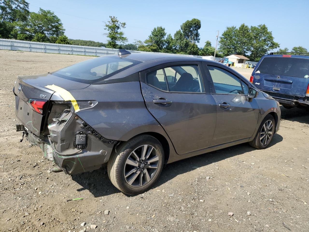 2022 NISSAN VERSA