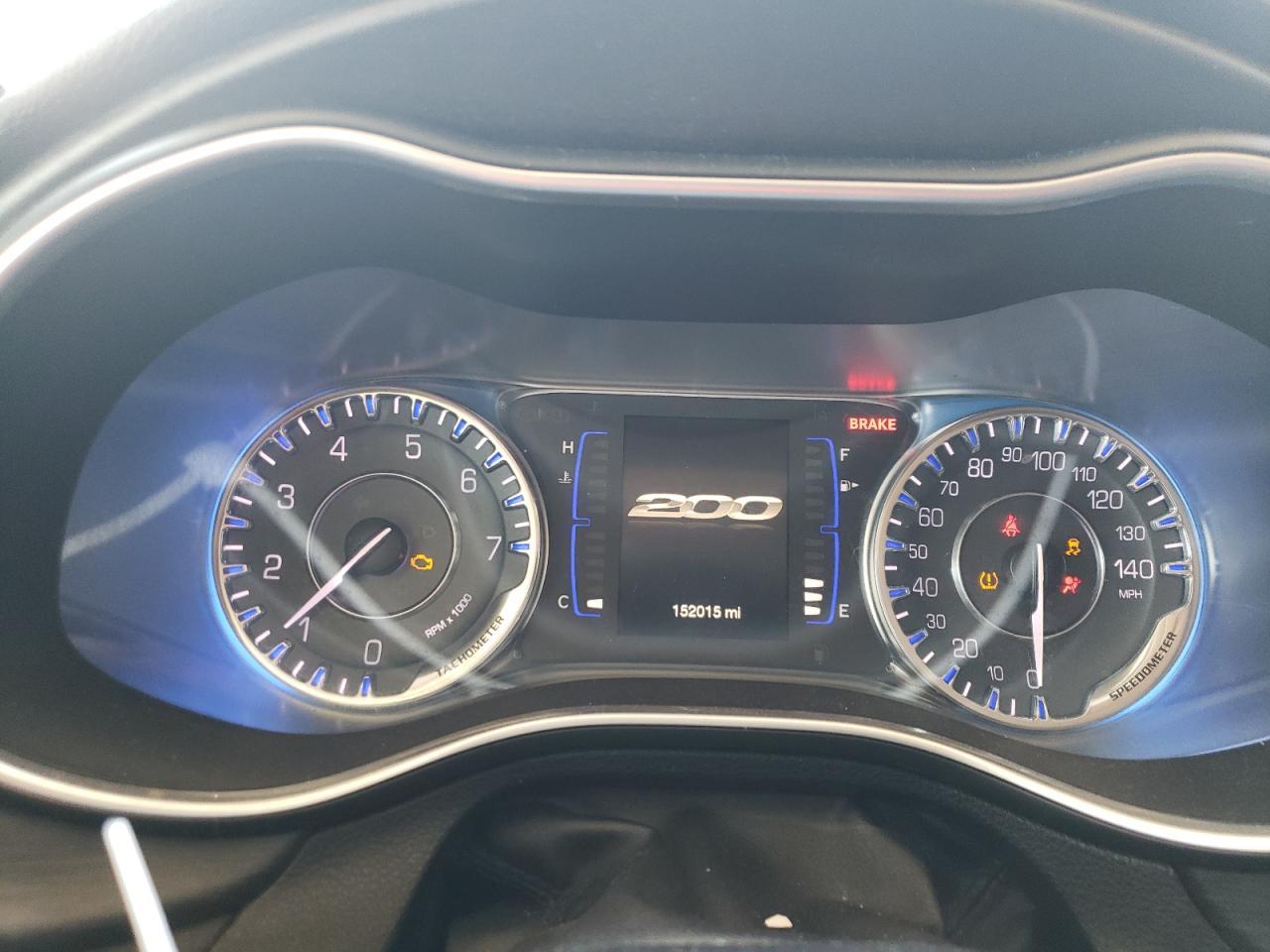 2016 CHRYSLER 200