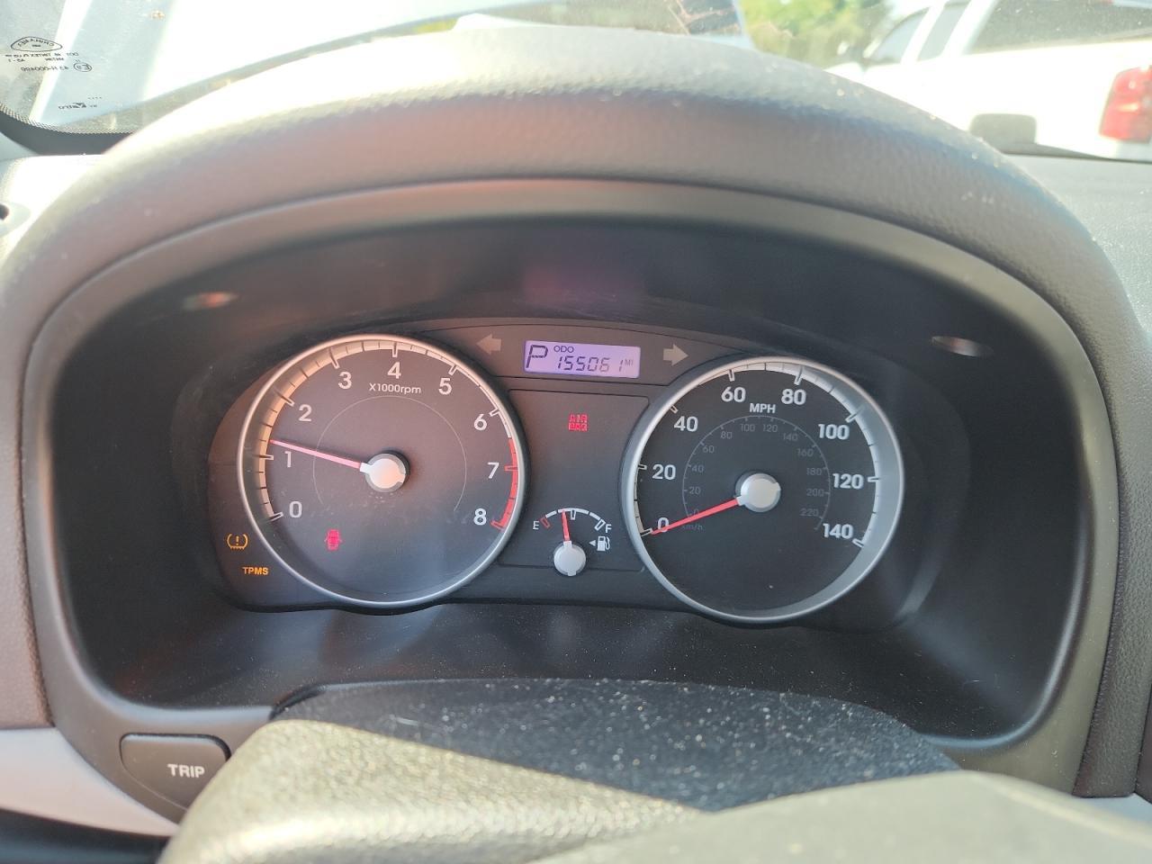 2011 HYUNDAI ACCENT