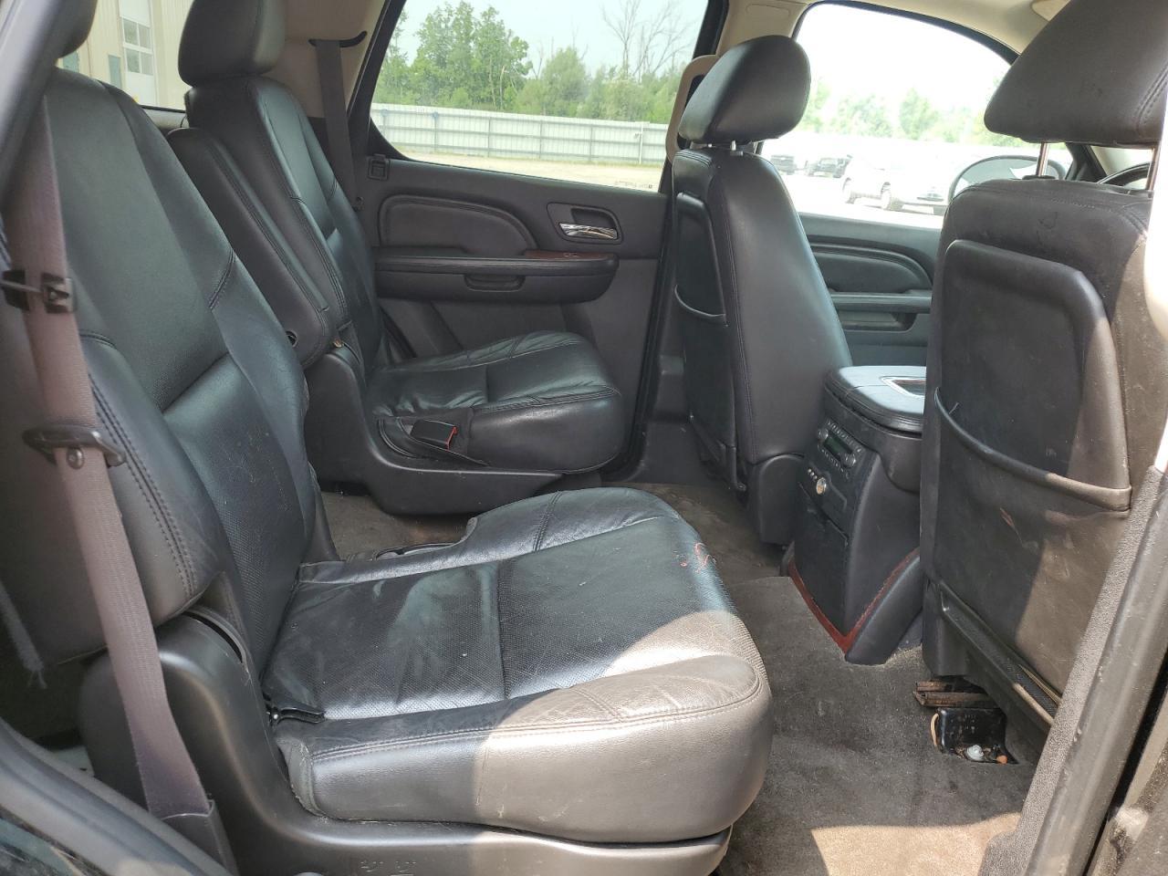 2012 CADILLAC ESCALADE